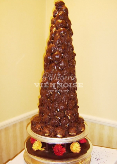 Croquembouche: Image 6 (Chocolate Croquembouche)